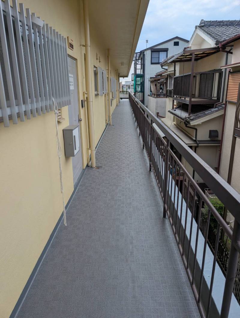 2階共用廊下