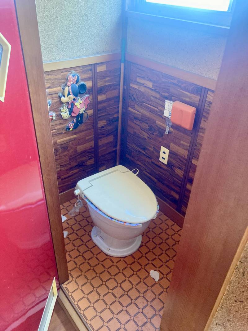 残念ポイントは汲み取りトイレな事。事務所なので許容範囲かと。