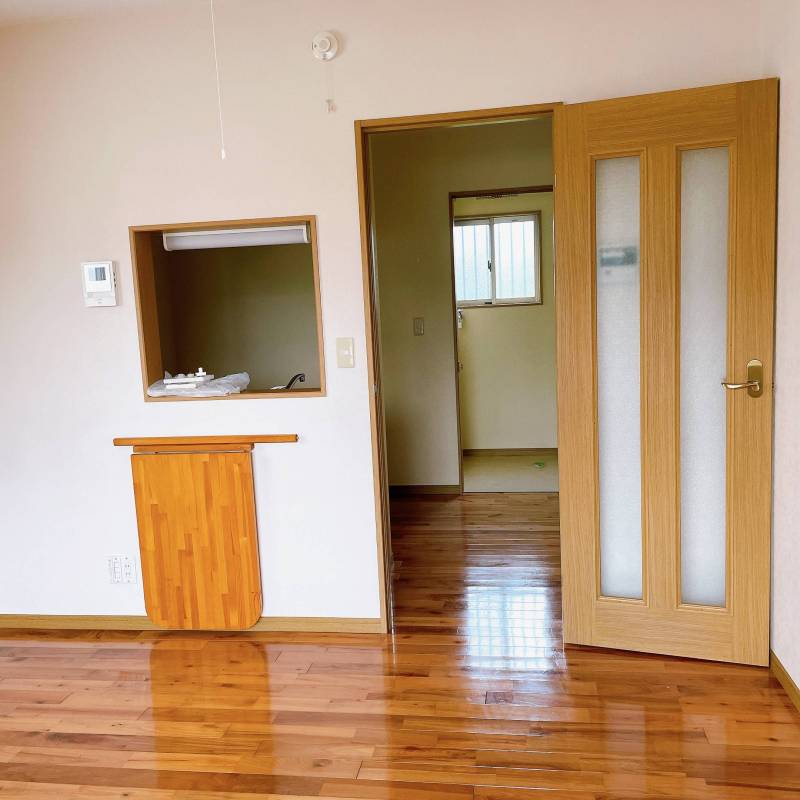 キッチンとお部屋は仕切られますが、対面式は嬉しいですね♪