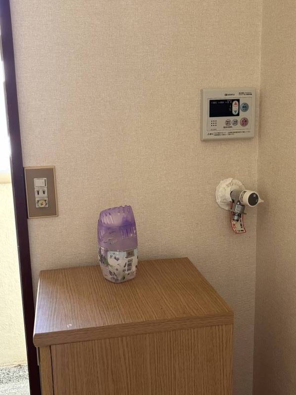 給湯器リモコン付なので温度調整が楽チンです♪