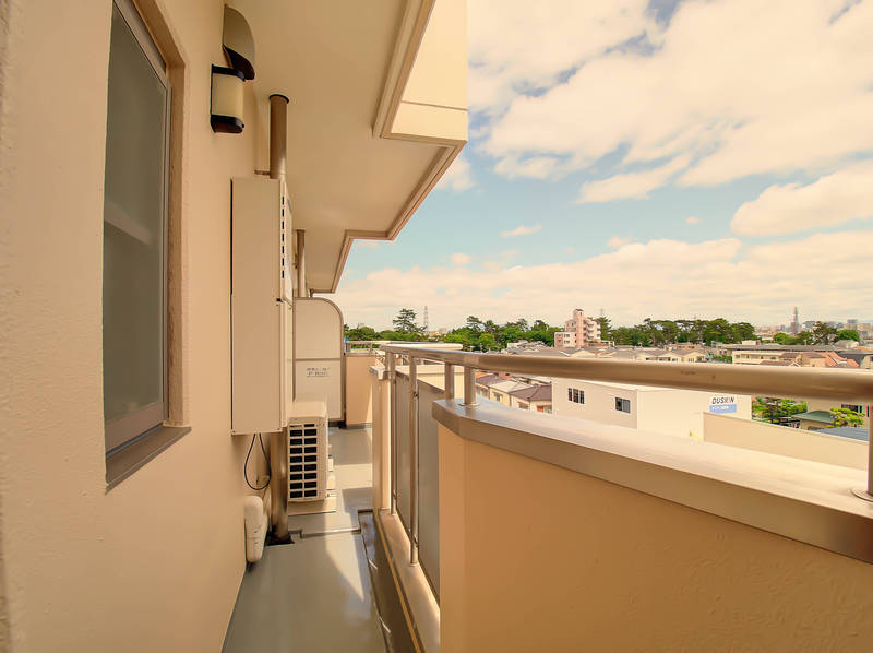 広いバルコニー