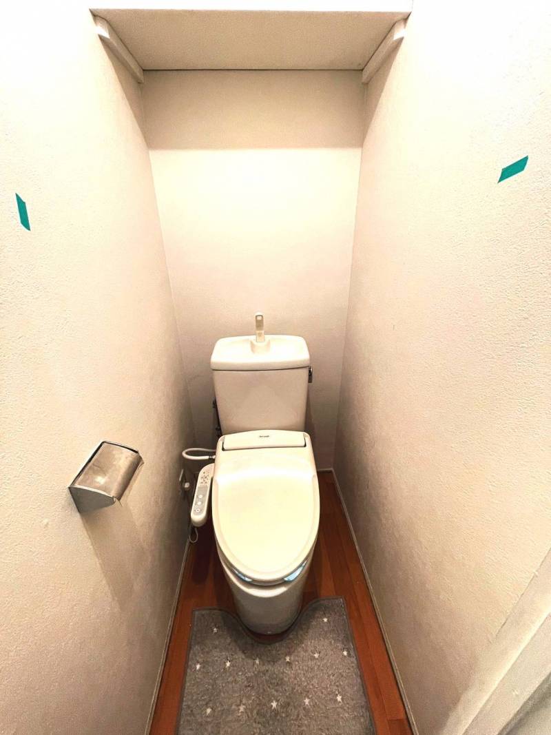 トイレもウォシュレット完備です