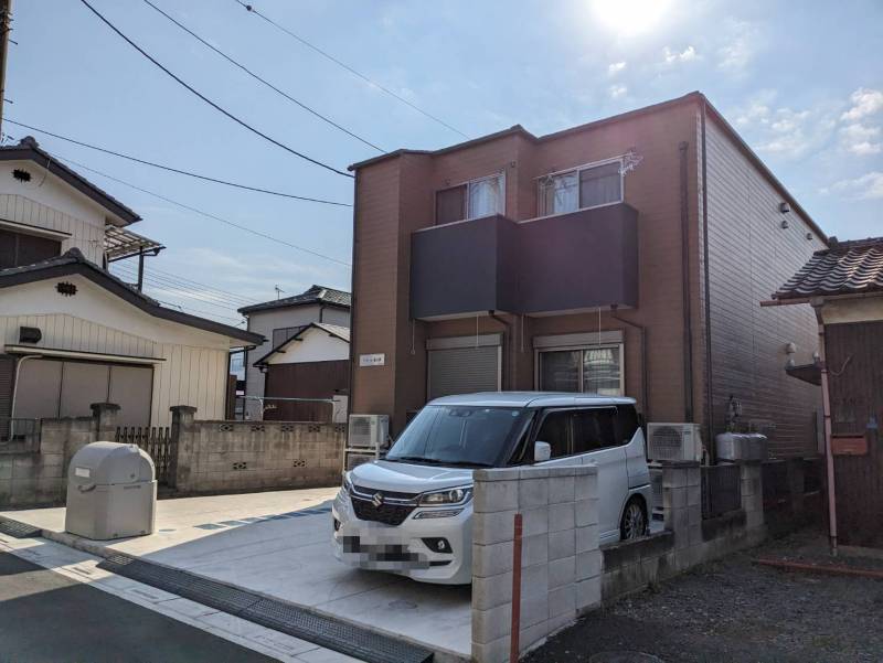 駐車場完備！駐輪スペースもあります