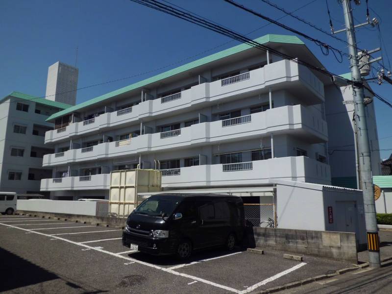 駐車場代込み。コイン通りも近く様々なお店が近くにあります。
