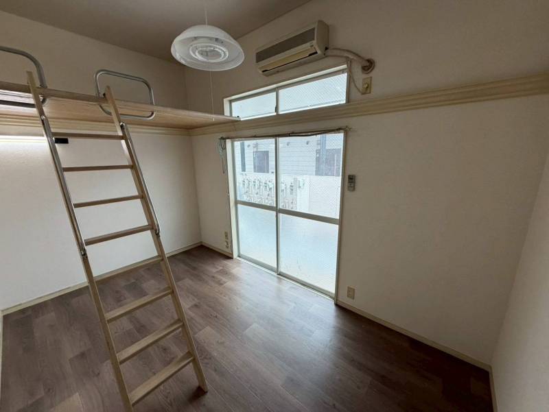 明るい室内です