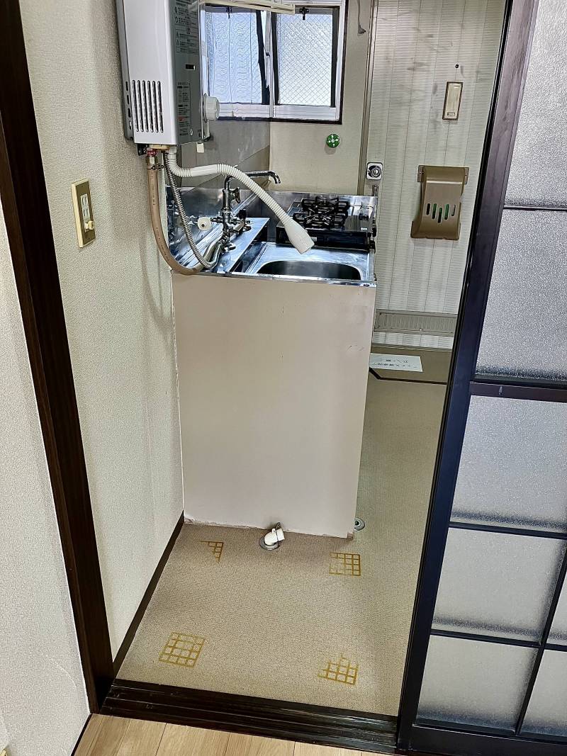 洗濯機スペース　冷蔵庫スペースは居室になります