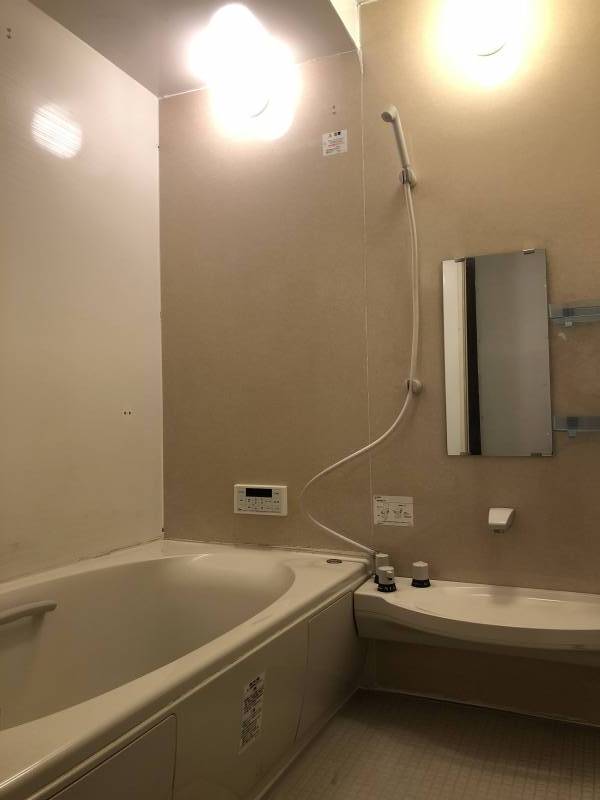 ユニットバス_冬でも床が暖かく快適です！