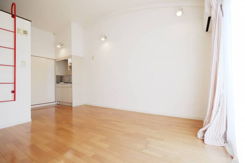 照明付きなので、入居初日から安心ですね