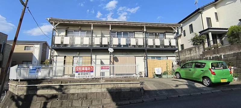 閑静な住宅街にあります。