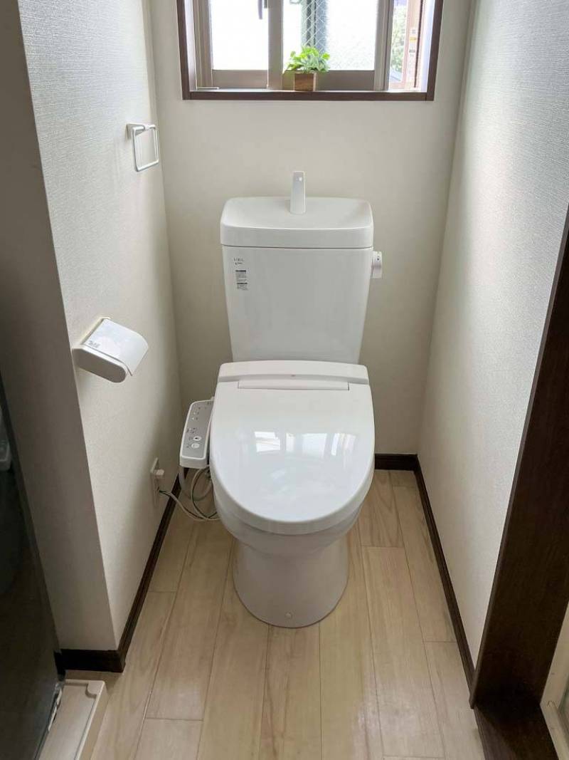 トイレに窓あります