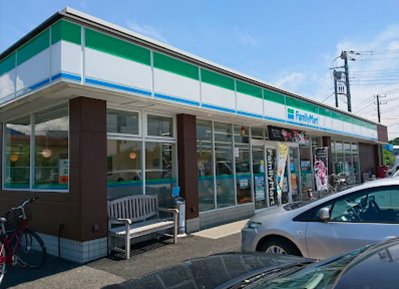 ファミリーマート 佐倉臼井台店まで徒歩2分