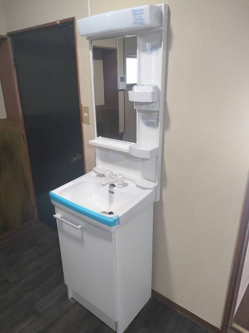 新品洗面台です