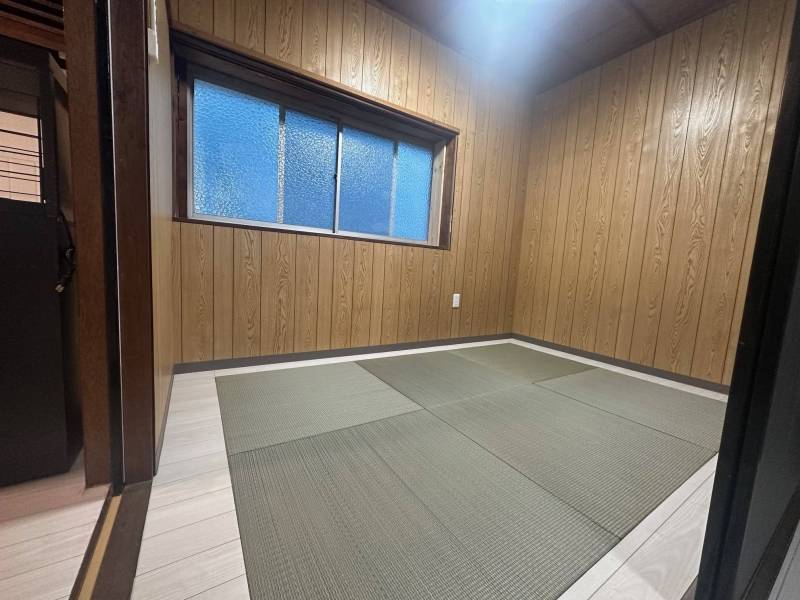 琉球畳風の和室