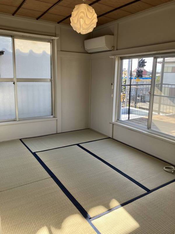 ２階和室（畳入れ替え済）