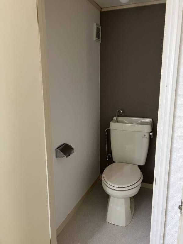 トイレ別