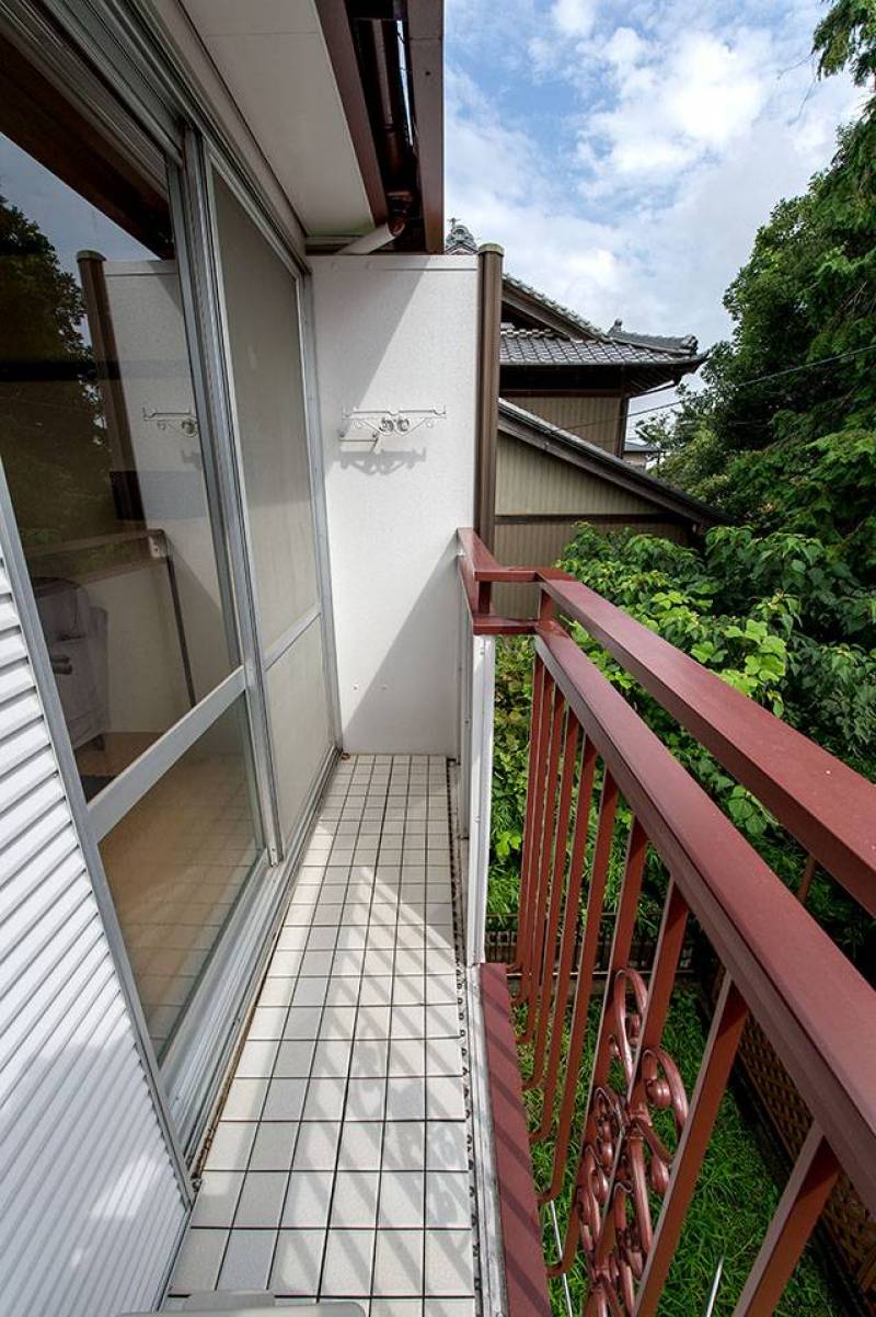 画像は2階の画像ですが、実際はルーフバルコニー＋専用庭です。