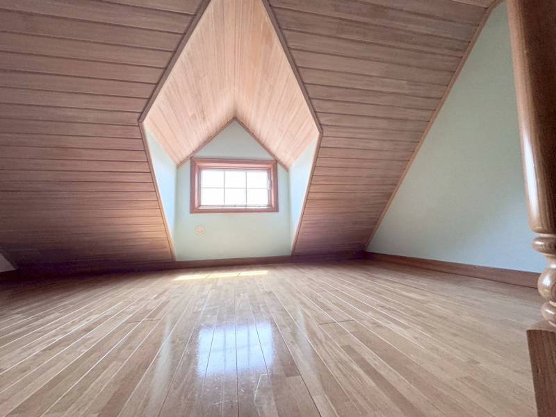 大型ロフト、夜には星空を眺めながら過ごすのもいいかも⁉️