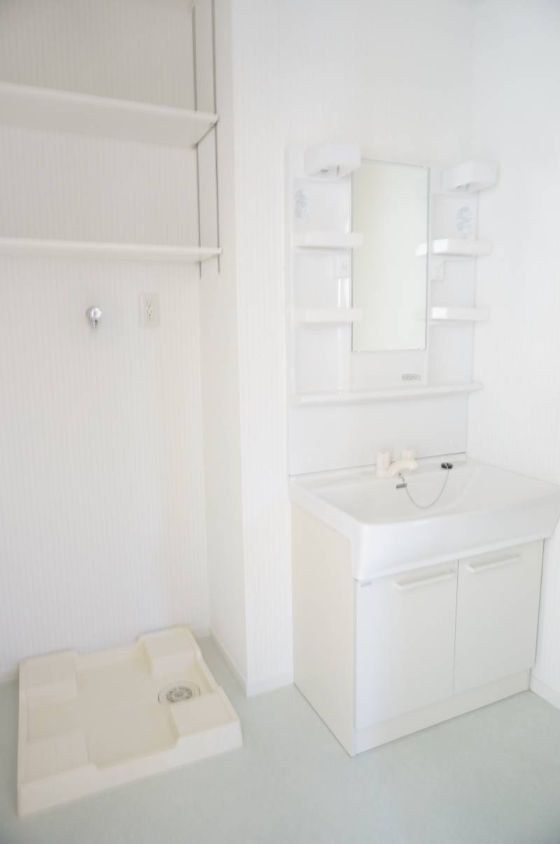 洗濯機置とシャンプードレッサー