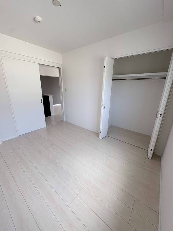 各部屋にクローゼット付き