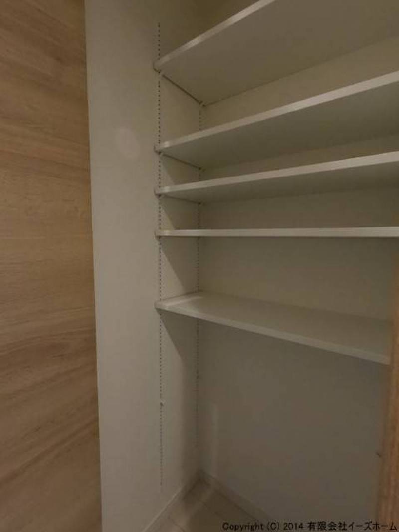 廊下にある収納です