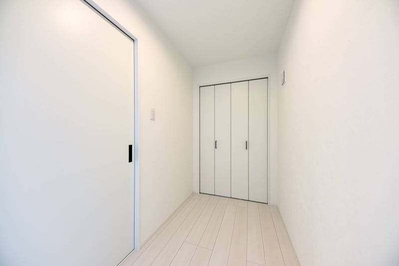 ３帖の洋室　クローゼット付きです。