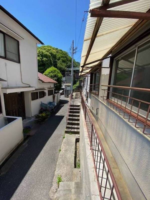 明るい前面道路