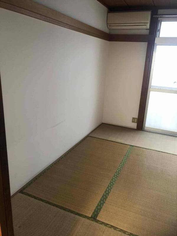 ６畳和室になります。