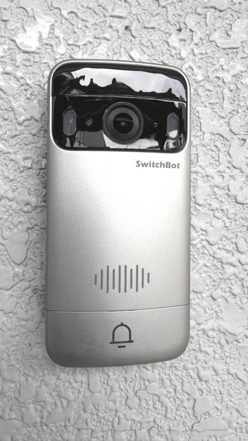 スマートドアホン完備で外出先からも応答できます