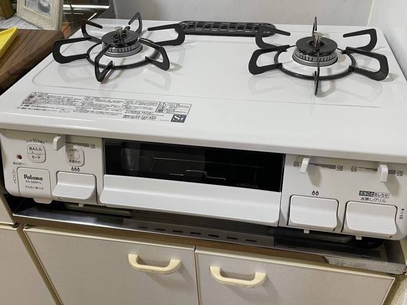 今月契約の場合2口ガスコンロ設置致します。