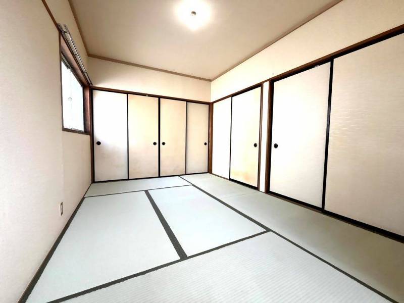 広さがあるから寝室や客間としても♪