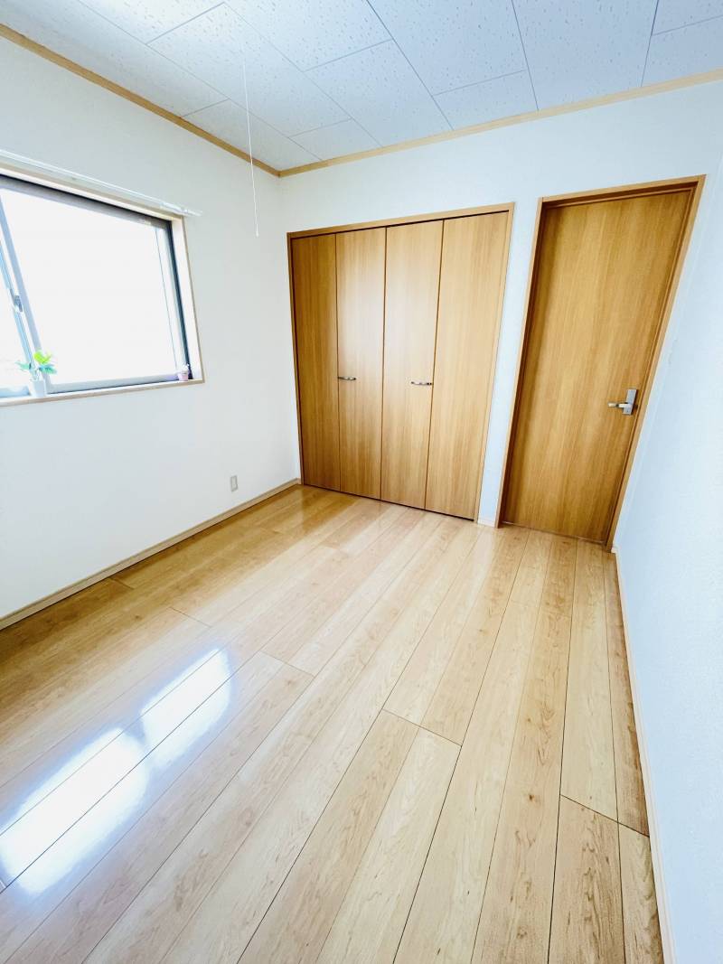 2階北側洋室クローゼット付き