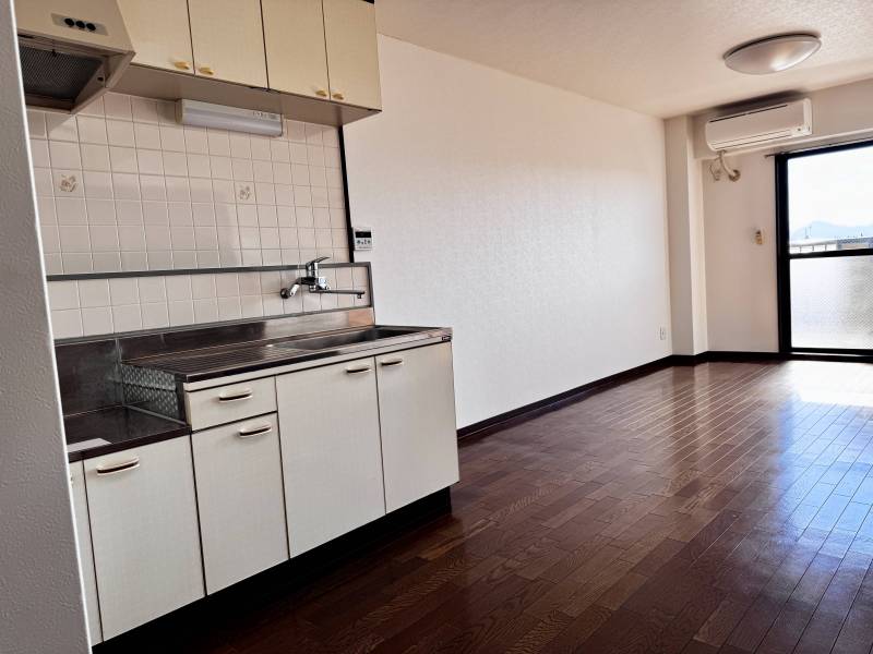 日当たりのいいリビングダイニング。