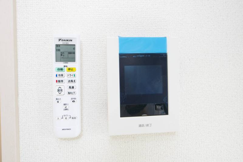 TVインターホン、エアコンリモコン