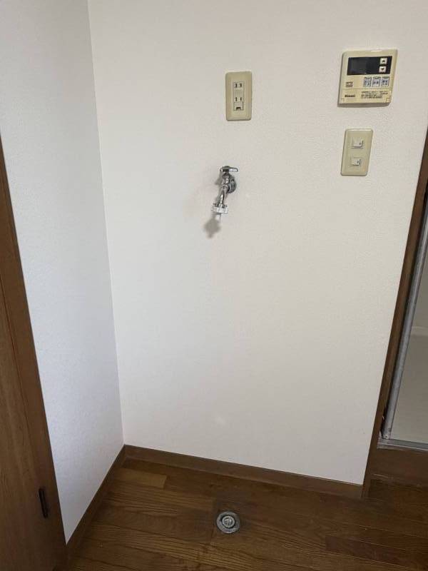 室内洗濯機置場あり。