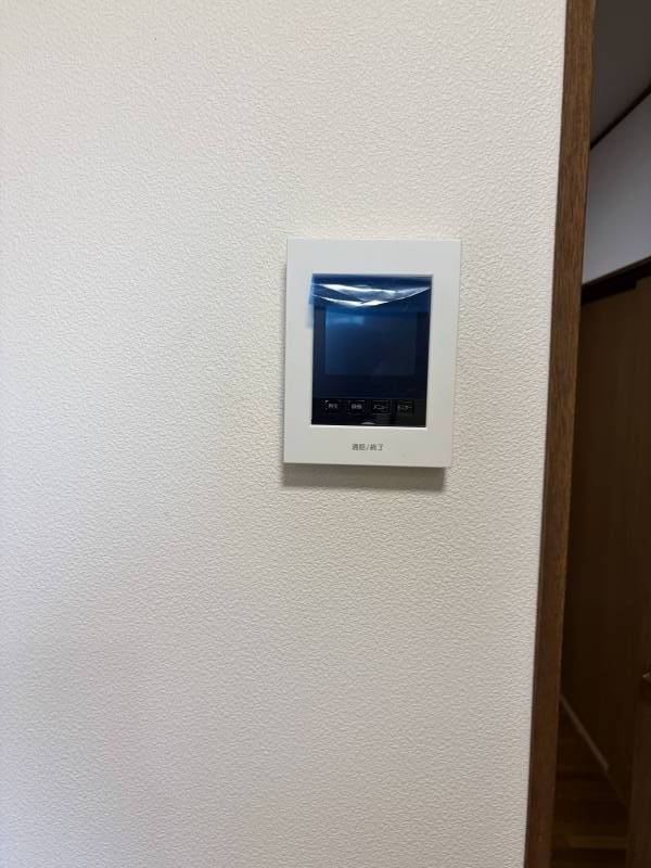 ＴＶモニター付き。