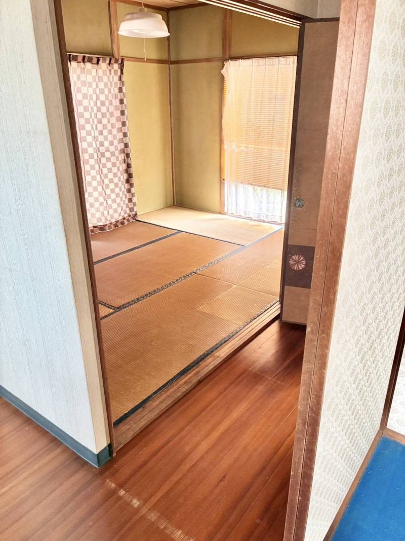 ２階です
