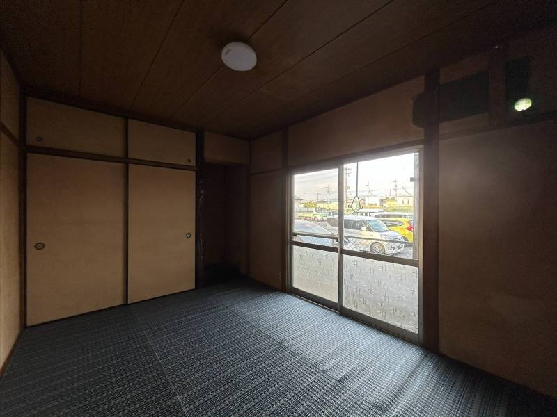 1階6畳和室です。