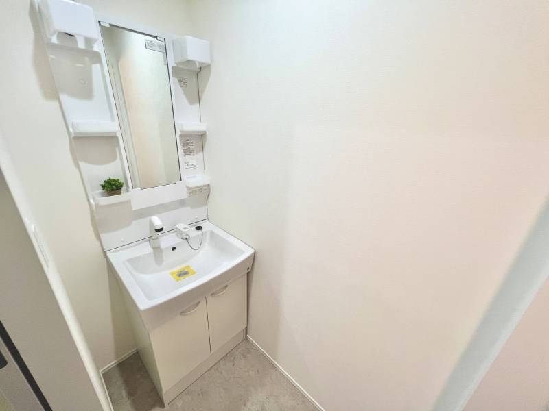 独立洗面所で朝の身支度も便利