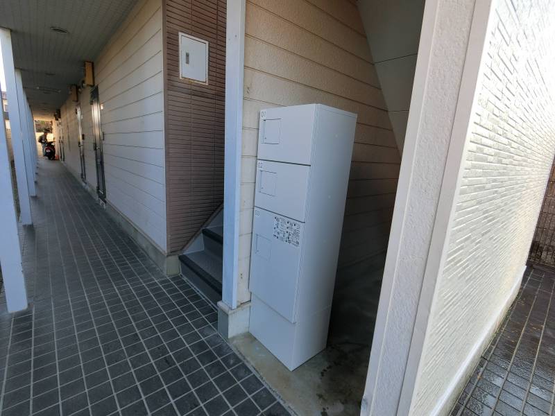 2025年11月に宅配ボックス設置しました♪便利～♪