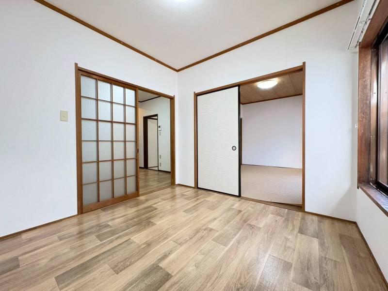 フローリングの洋室です。