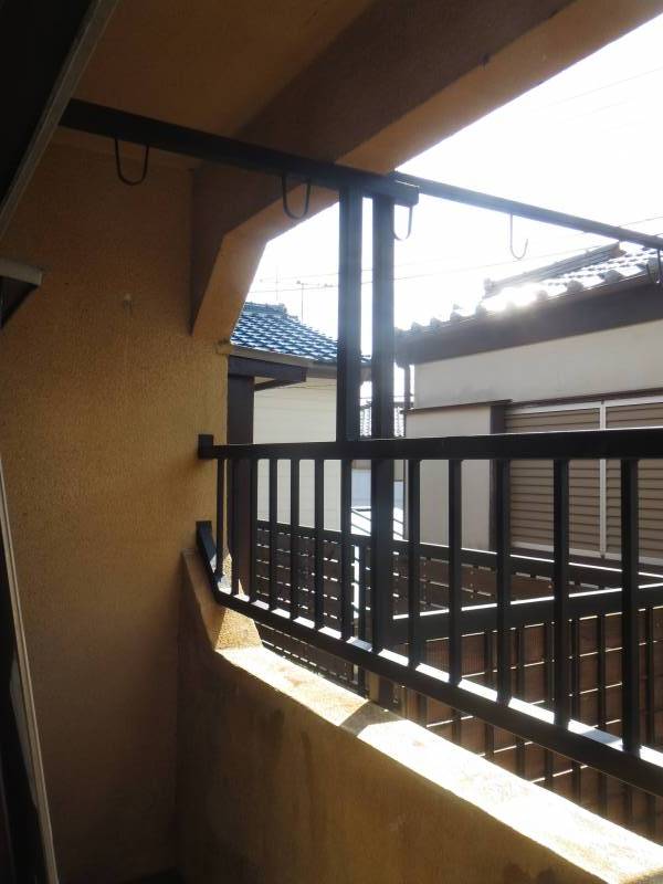 バルコニー②
雨天時にも洗濯物が干せます！