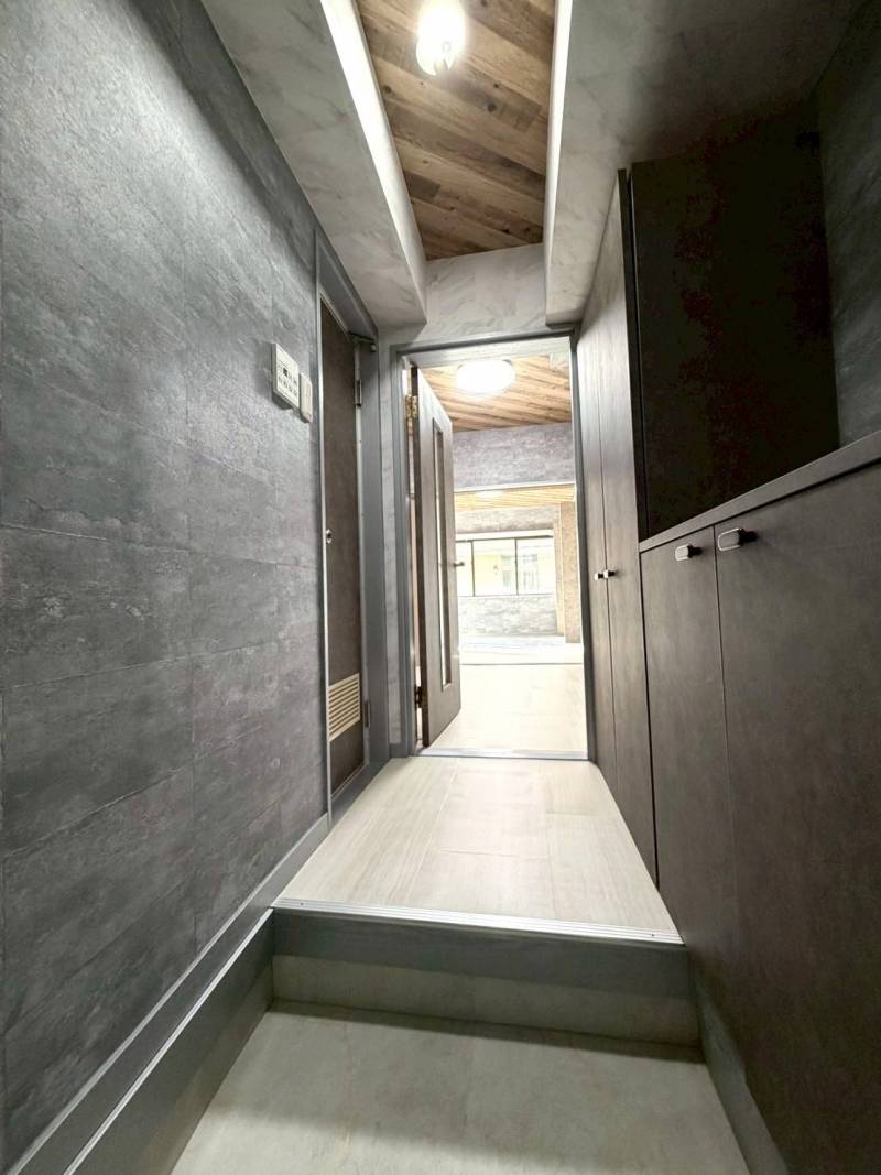 玄関収納も豊富です。