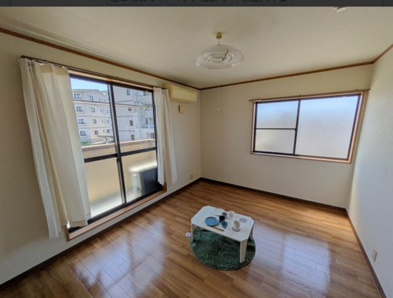角部屋で採光の明るい部屋♪