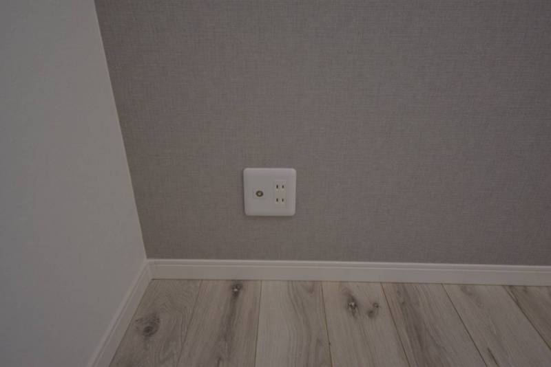 テレビのコンセントも完備