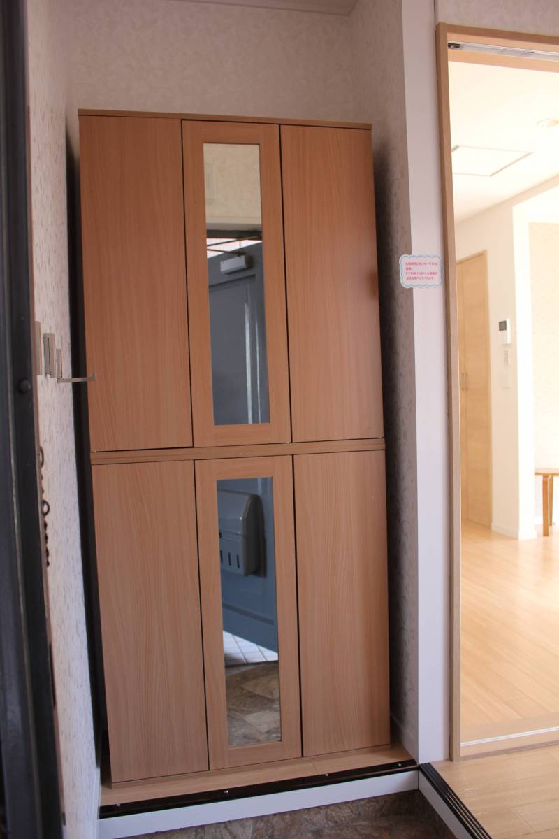 50足以上の靴が収納可能なシューズボックス。