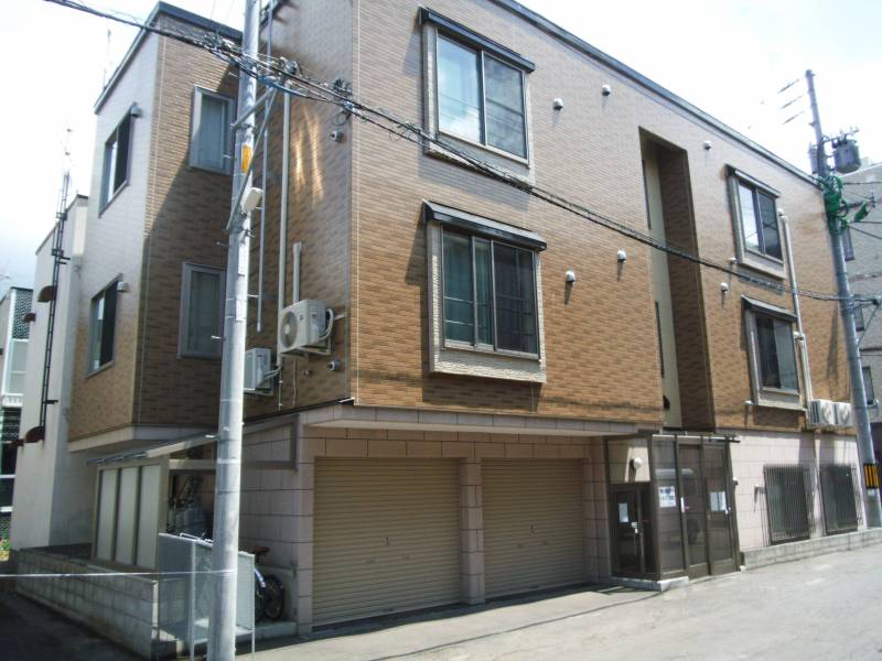 令和３年外壁クリア塗装でリフレッシュしました。