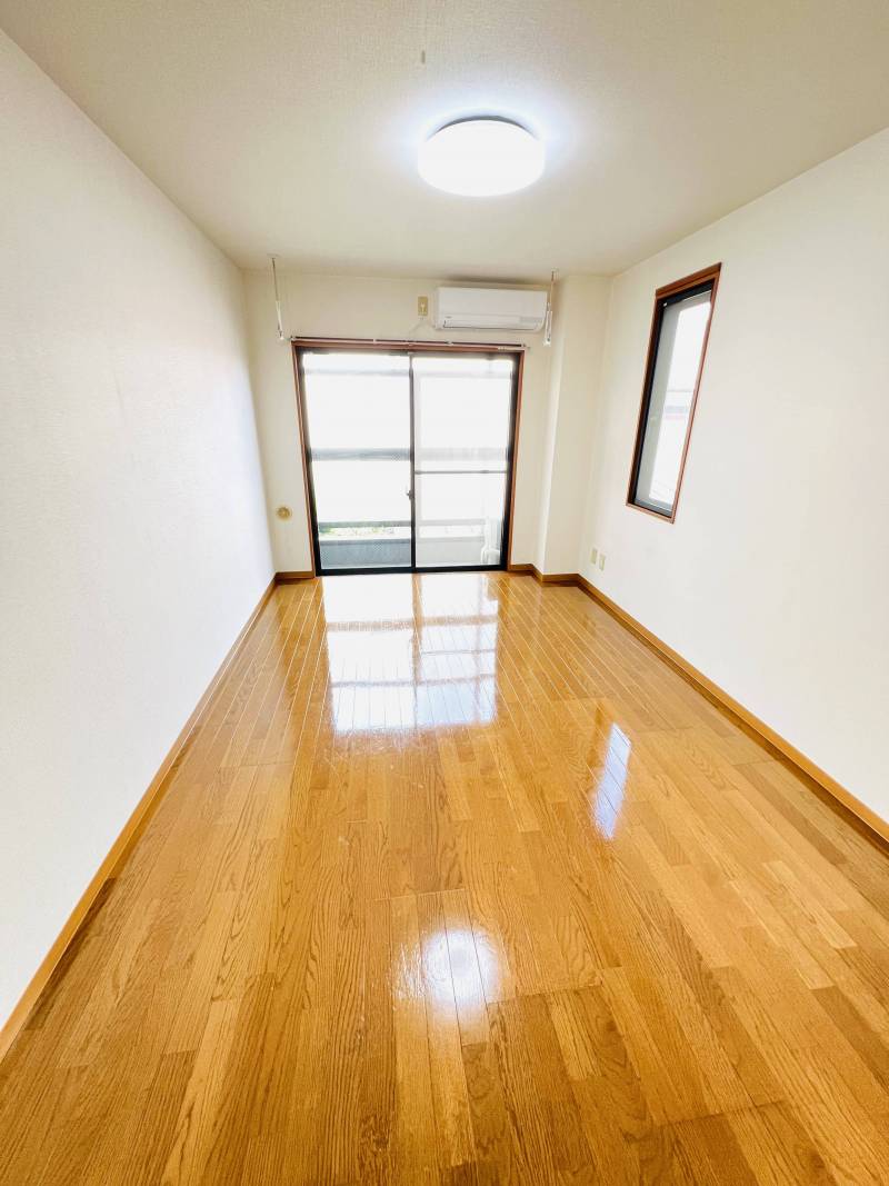 洋室、二面彩光