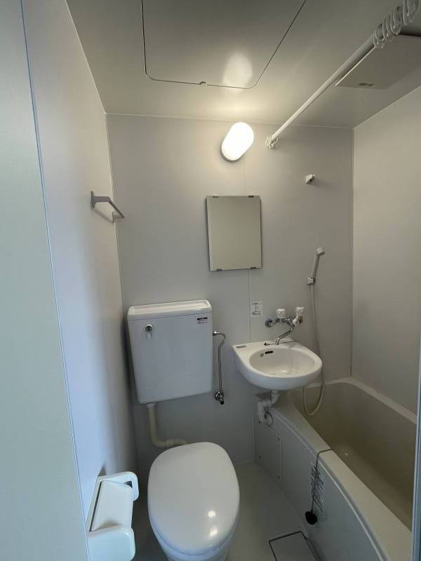 お風呂とトイレはコンパクト、そして清潔に♪