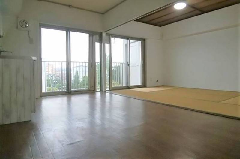 DK＋和６畳
LDKとして広く使えます。