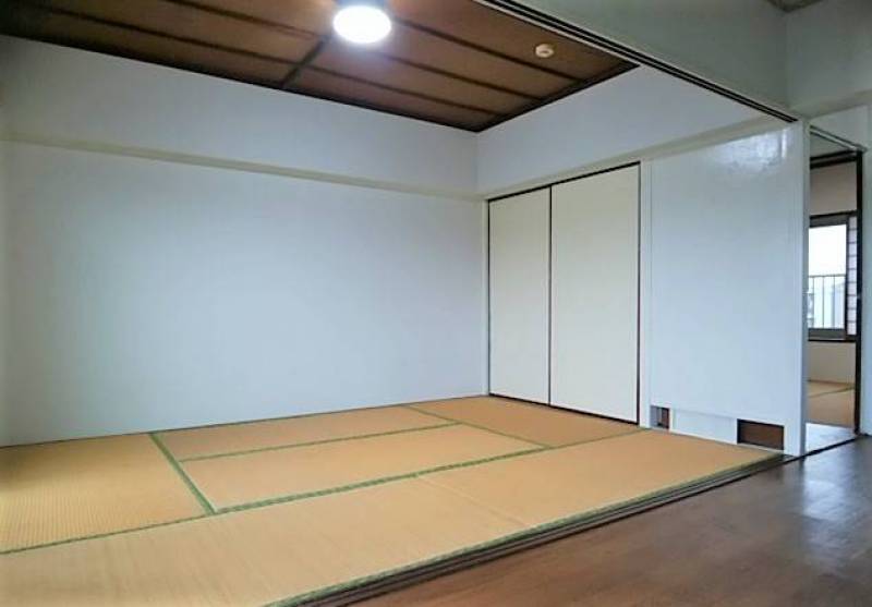 和６畳
リビングとしても○
ラグやウッドフロアで洋室使いも○